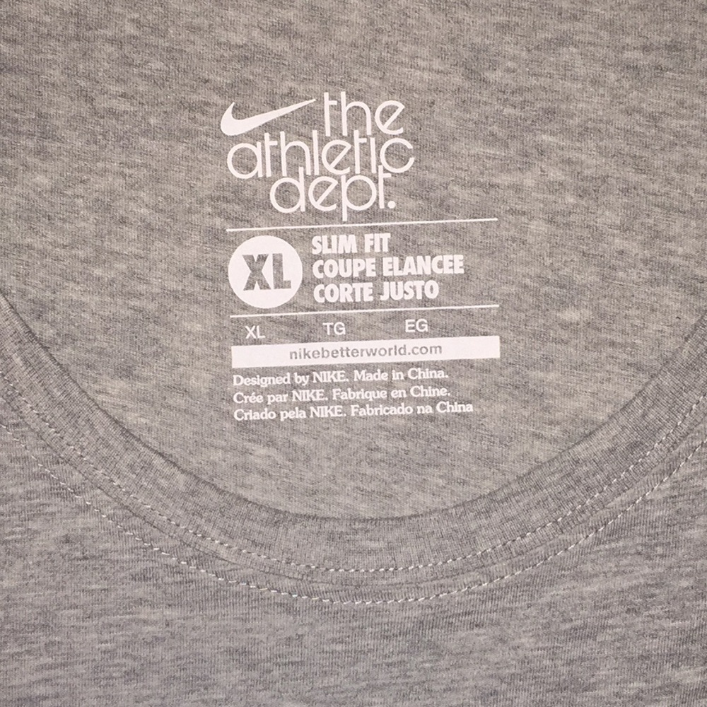 🌸2/$20 Nike Sz XL athletic fit gray woman’s shirt - Picture 4 of 7